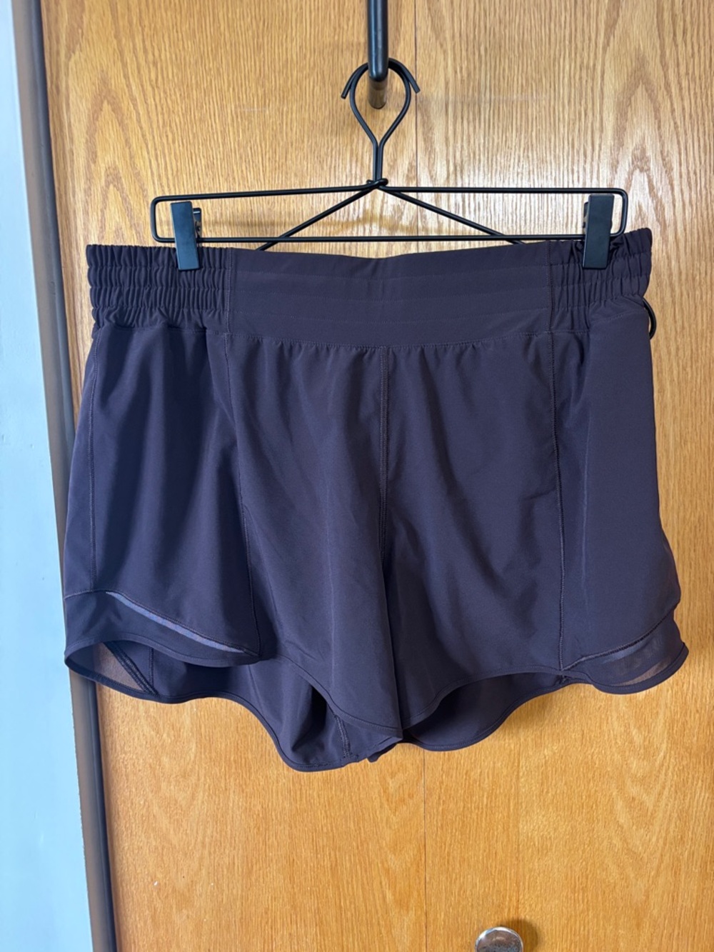 Lululemon Athletica Hotty Hot High Rise Short 4” - Picture 2 of 7